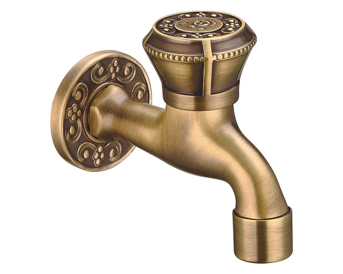robinet puisage rustique